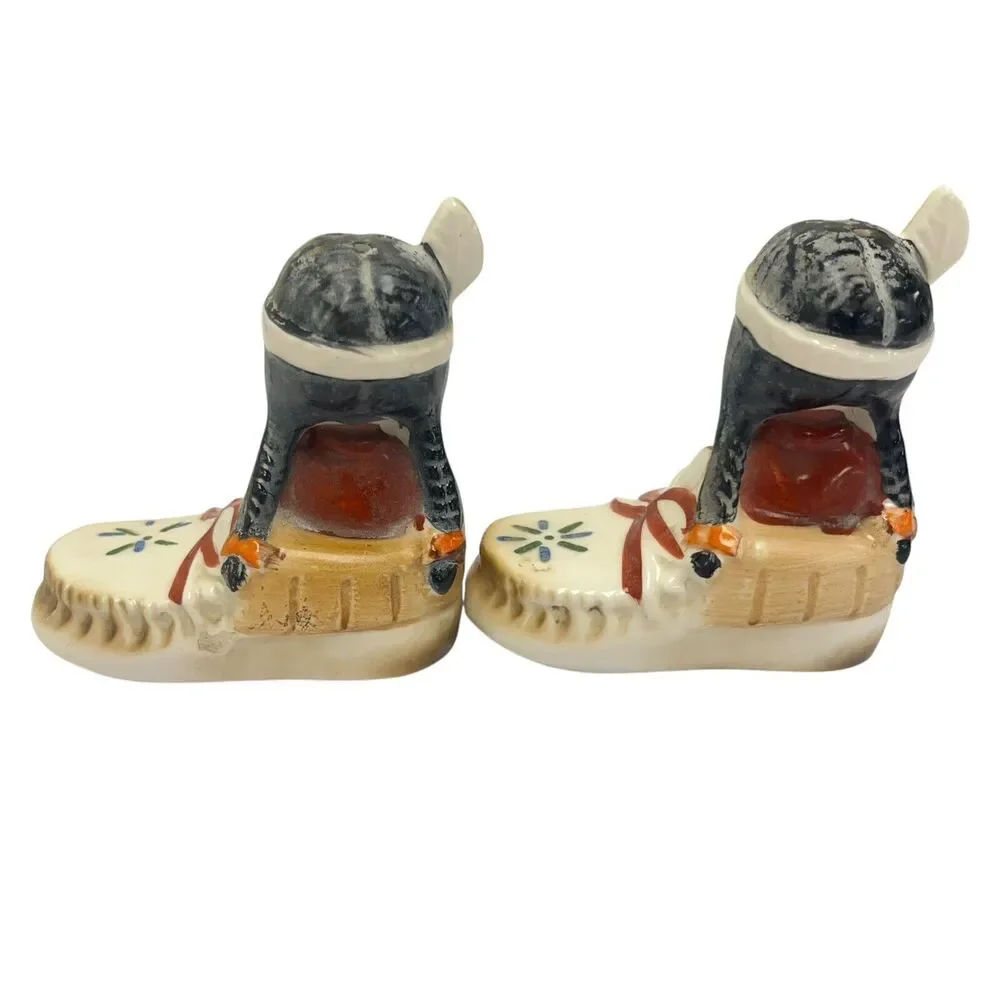 Vintage 1950s Salt & Pepper‎ Shakers Native American Indian Girls Moccasin Japan